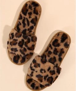 Avenue Zoe Accessories Leopard Print Fuzzy Slippers