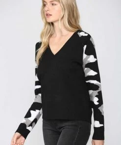 Fate Camo Long Sleeve V-Neck Sweater New Arrivals