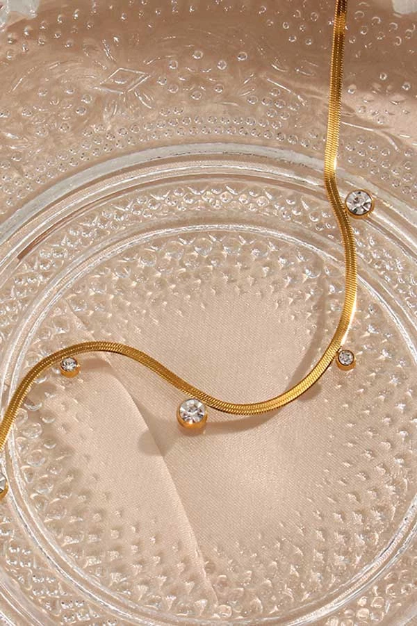 MILK MONEY - DropShip Crystal Herringbone Chain Choker Necklace New Arrivals 5 MILK MONEY - DropShip Crystal Herringbone Chain Choker Necklace New Arrivals