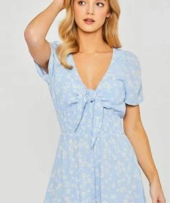 Love Tree Daisy Print Tie Front Romper