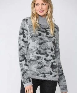 Fate New Arrivals Fuzzy Leopard Knit Pullover Sweater