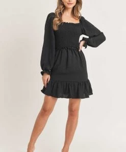 Painted Threads Heather Ruffled Smocked Midi Dress