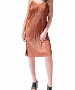 Mod Ref Isaac Pleated Dress Clothing