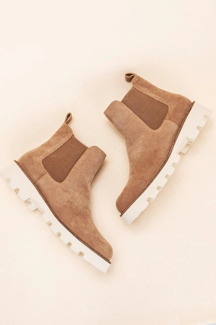 Miracle Miles Jessie Chunky Sole Chelsea Boot 1 Miracle Miles Jessie Chunky Sole Chelsea Boot