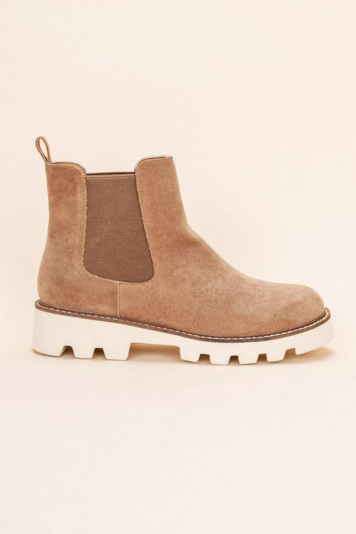 Miracle Miles Jessie Chunky Sole Chelsea Boot 2 Miracle Miles Jessie Chunky Sole Chelsea Boot