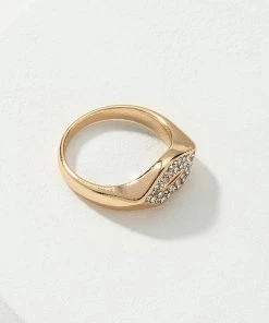 Nihao Kisses Kisses Pavé Lip Ring