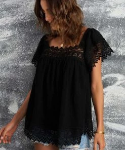 Shiying Fashion Lace Pom Pom Splicing Square Neck Blouse