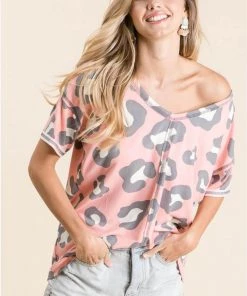 Vanilla Bay Oversized V-Neck Leopard Tee New Arrivals
