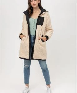 Love Tree New Arrivals Reversible Quilted Sherpa Jacket
