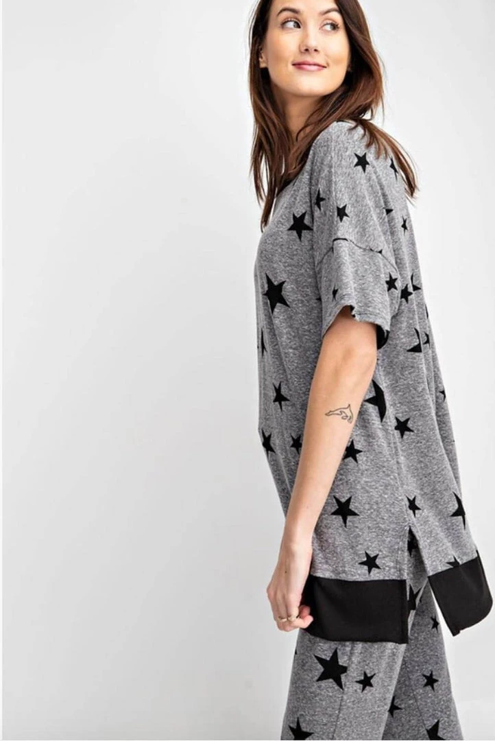 Rae Mode New Arrivals Star Print Oversized Lounge Top 2 Rae Mode New Arrivals Star Print Oversized Lounge Top