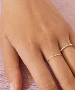 Nihao New Arrivals Everyday Crown Bezel Layering Ring