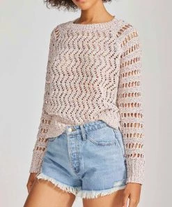 BB Dakota By Steve Madden Open Heart Sweater 9 BB Dakota By Steve Madden Open Heart Sweater